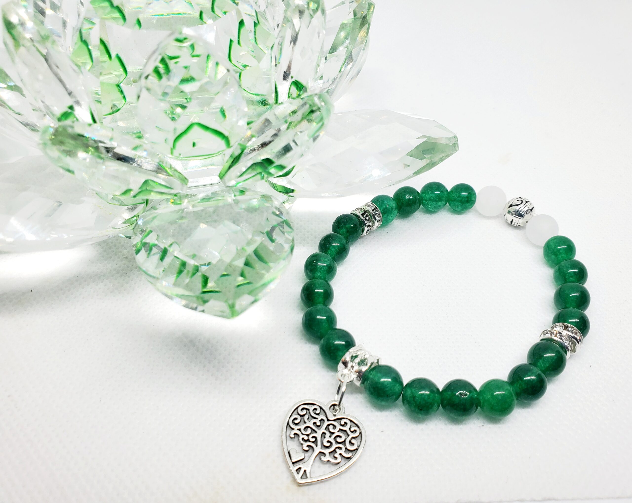 Green and white jade bracelet Green and white jade bracelet